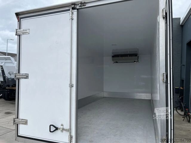 Trasporto refrigerato/congelato Mercedes-Benz Atego 1725 4x4 Refrigerator Truck