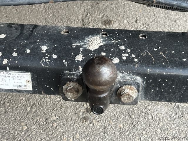 Transporter mit Kipper IVECO Daily 35S16 DoKa Klima AHK 7-Sitzer Start/Stop