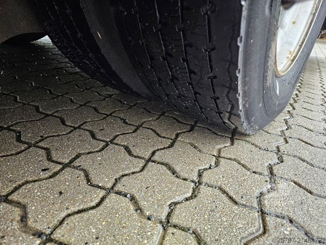 Ledbuss MERCEDES-BENZ O 530 G, Gelenkbus, 3 Achser, Retarder