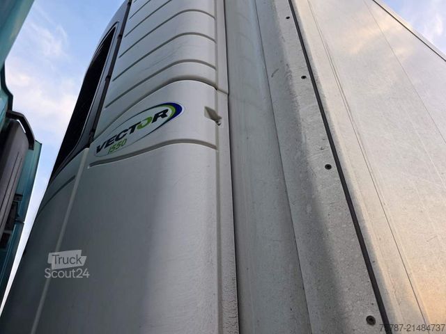 Chladírenský návěs KRONE Tiefkühler, Carrier Vector 1550, 2 x Liftachse