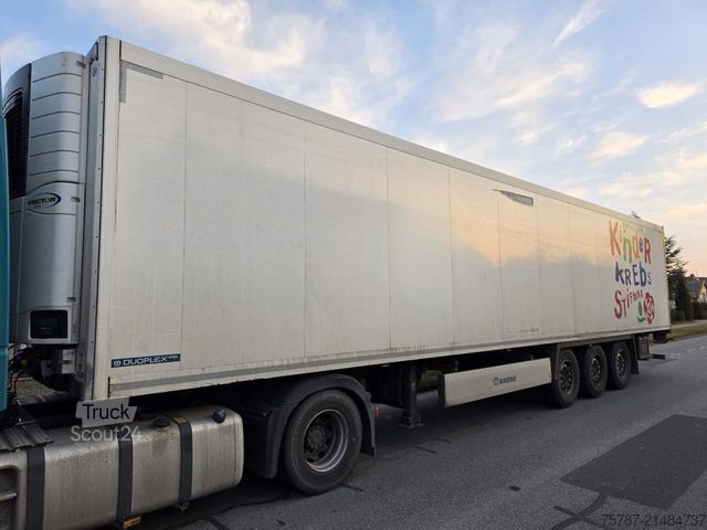 Chladírenský návěs KRONE Tiefkühler, Carrier Vector 1550, 2 x Liftachse