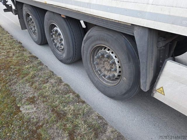 Chladírenský návěs KRONE Tiefkühler, Carrier Vector 1550, 2 x Liftachse