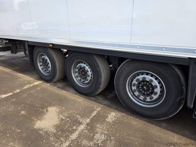 Chladírenský návěs SCHMITZ CARGOBULL Tiefkühler, Doppelstock, Diesel/ Strom