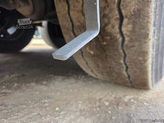 Chladírenský návěs SCHMITZ CARGOBULL Tiefkühler, Doppelstock, Diesel/ Strom