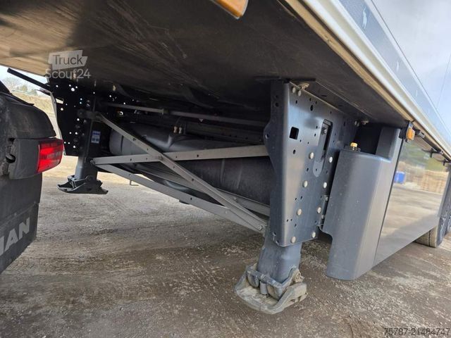 Chladírenský návěs SCHMITZ CARGOBULL Tiefkühler, Doppelstock, Diesel/ Strom