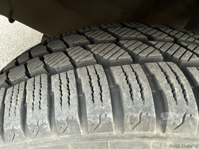 Furgão pick-up MERCEDES-BENZ Sprinter 312 D Pritsche* 5Zylinder*AHK*wenig km*