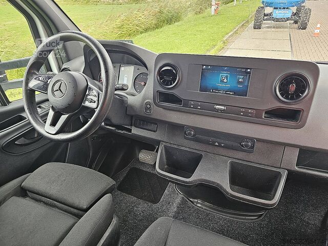 Walizka MERCEDES-BENZ SPRINTER 516 trekhaak 3500kg EUR6