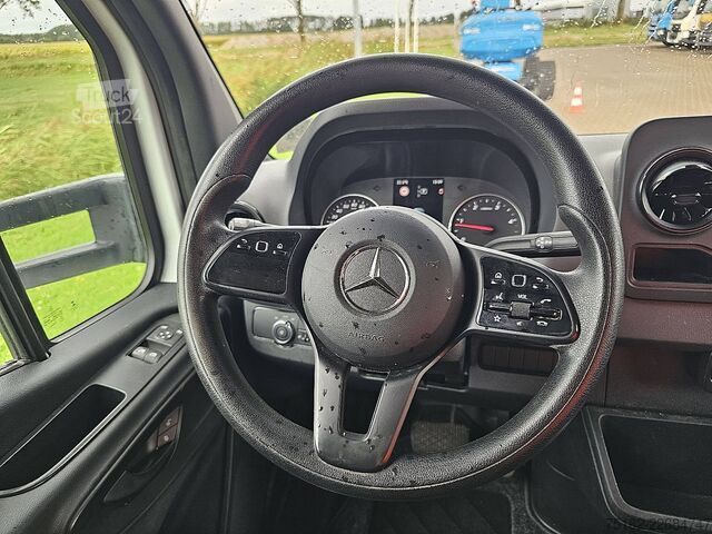 Walizka MERCEDES-BENZ SPRINTER 516 trekhaak 3500kg EUR6