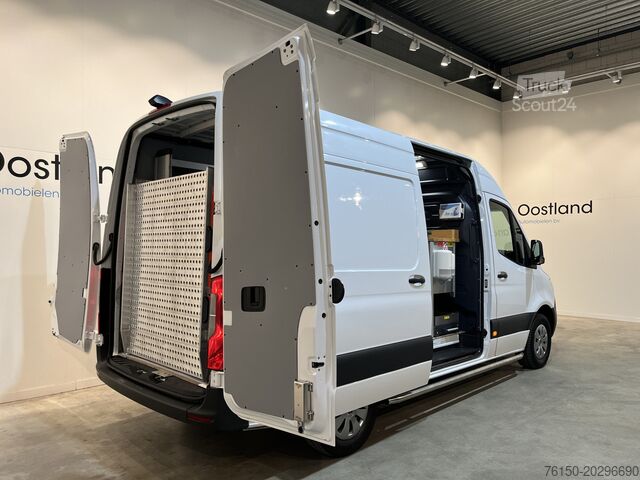 Furgão de caixa Mercedes-Benz Sprinter 311 CDI L2H2 RWD / Euro 6 / Servicebus...