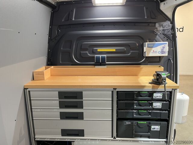 Furgão de caixa Mercedes-Benz Sprinter 311 CDI L2H2 RWD / Euro 6 / Servicebus...