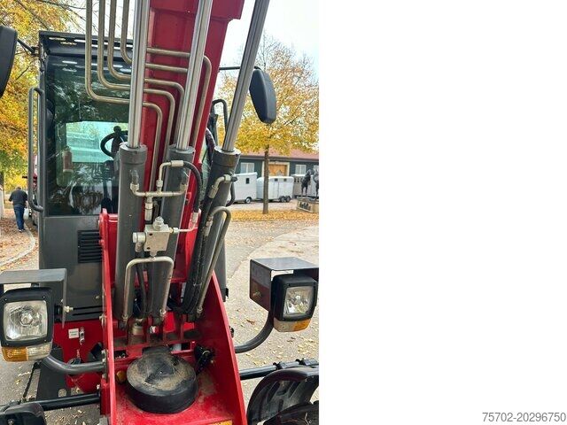 Kolesový nakladač Schäffer / Kubota / Wematik 811T Teleskopradlader