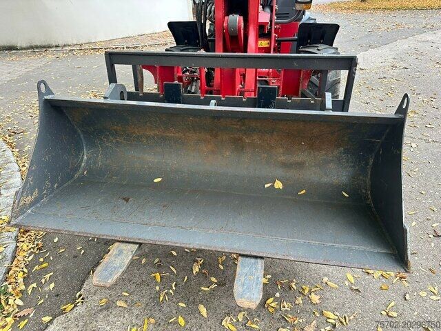 Kolesni nakladalnik Schäffer / Kubota / Wematik 811T Teleskopradlader