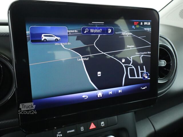 Minibusz Mercedes-Benz eCitan Tourer PRO Lang AHK AUT DynLicht Kam. LED