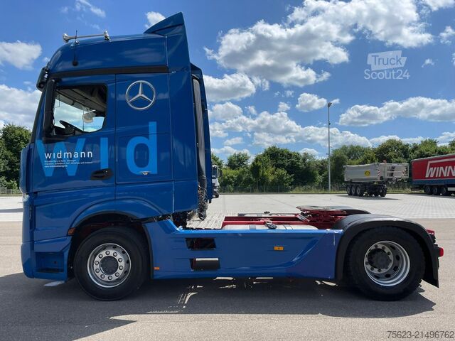Τυπική μονάδα τράκτορα Mercedes-Benz Actros 1848 LS STH Luft AUT Navi AHK SpurH ACC