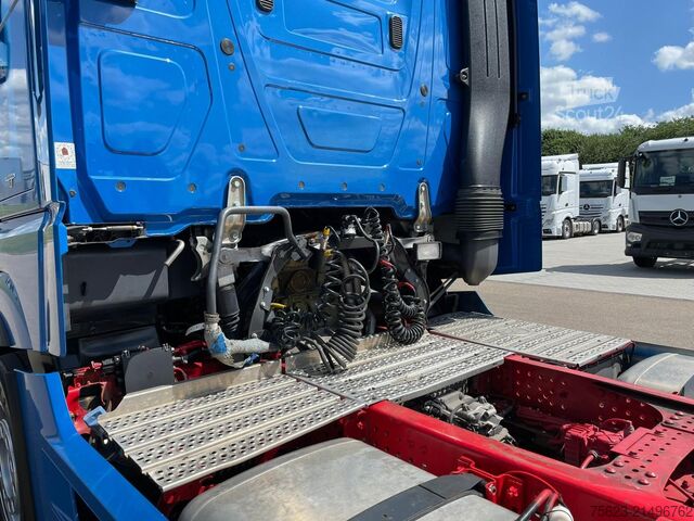 Τυπική μονάδα τράκτορα Mercedes-Benz Actros 1848 LS STH Luft AUT Navi AHK SpurH ACC
