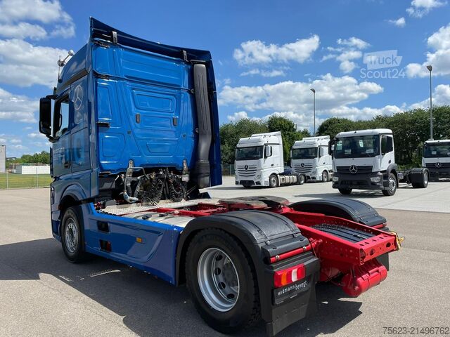 Τυπική μονάδα τράκτορα Mercedes-Benz Actros 1848 LS STH Luft AUT Navi AHK SpurH ACC
