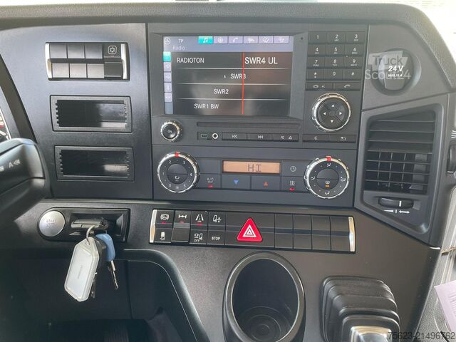 Τυπική μονάδα τράκτορα Mercedes-Benz Actros 1848 LS STH Luft AUT Navi AHK SpurH ACC
