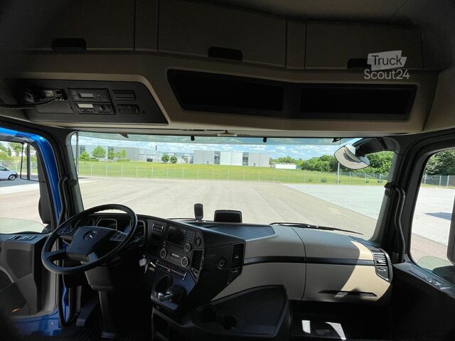 Τυπική μονάδα τράκτορα Mercedes-Benz Actros 1848 LS STH Luft AUT Navi AHK SpurH ACC