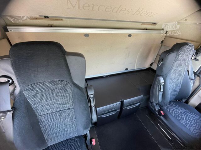 Τυπική μονάδα τράκτορα Mercedes-Benz Actros 1848 LS STH Luft AUT Navi AHK SpurH ACC