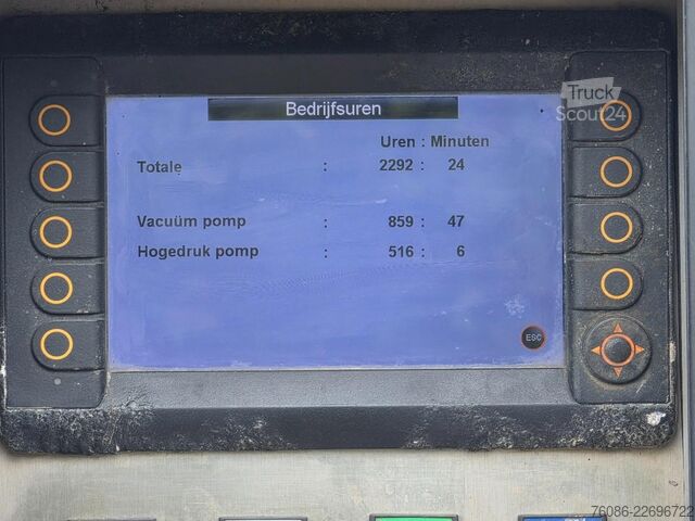 Vehículo de succión MAN TGS 28.470 KROLLCOMBI K14.0/28P!! 89dkm en 2292...