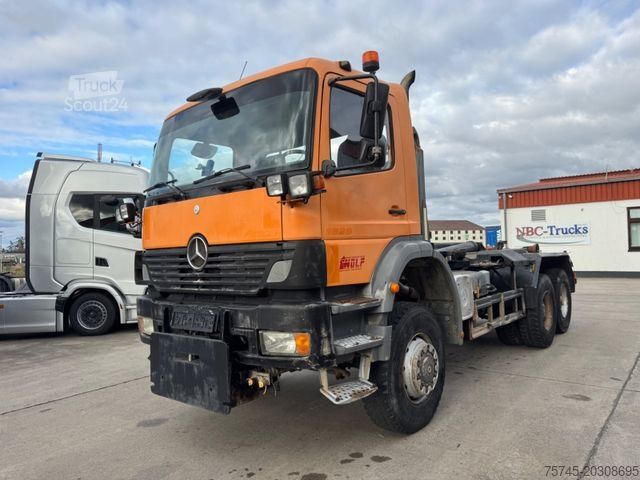 Abrollkipper MERCEDES-BENZ ATEGO 2628 * 6 x 4*LIFTACHSE*KLIMA*WINTER/SCHILD