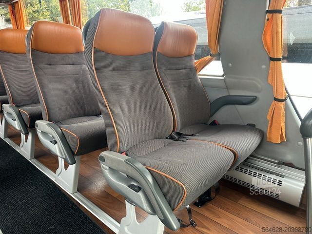 Távolsági autóbusz MAN R08 Lion?s Coach