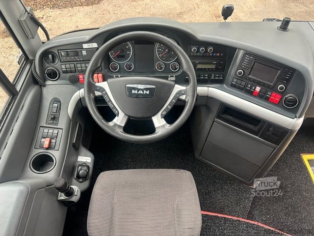 Távolsági autóbusz MAN R08 Lion?s Coach