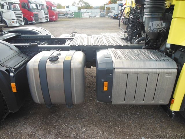 Těžkotonážní nákladní vůz MERCEDES-BENZ ACTROS 3353, 6X4, 120.000 KG, TRK, 4 STÜCKS,