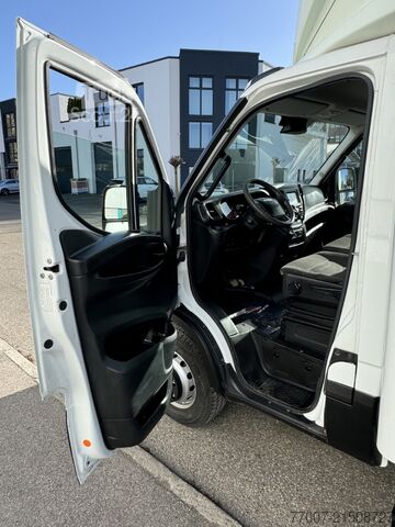 Transporter z pudłem LBW Iveco Daily 72c170 Hi-Matic Koffer LBW Luftgef