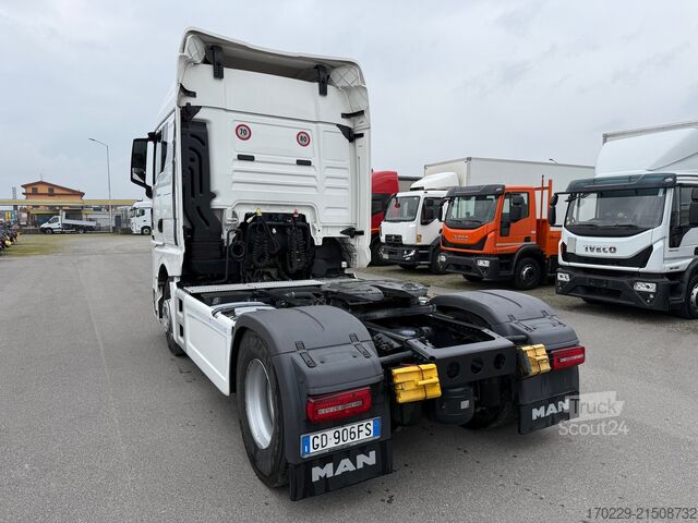 τυπική μονάδα τράκτορα MAN TGX 18.510