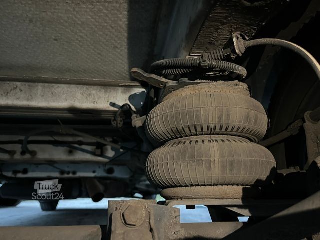 Fourgon tôlé VOLKSWAGEN CRAFTER 2.0TDI XXXL KOFFER RAMPE KAMERA 177 PS