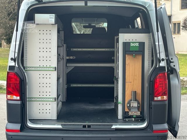 Panel van VOLKSWAGEN T6.1 BOTT REGALS. TEMP. SHZ NAVI KLIMA 1.HAND