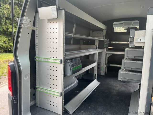 Panel van VOLKSWAGEN T6.1 BOTT REGALS. TEMP. SHZ NAVI KLIMA 1.HAND