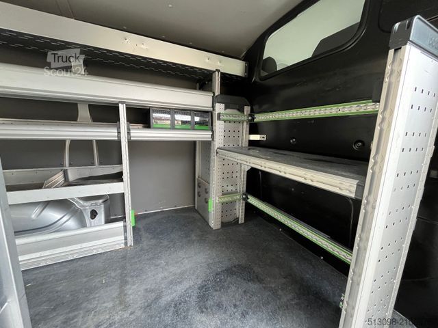 Panel van VOLKSWAGEN T6.1 BOTT REGALS. TEMP. SHZ NAVI KLIMA 1.HAND