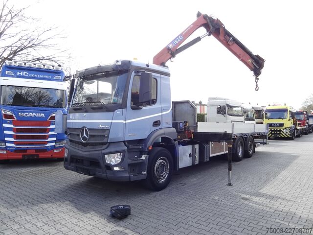 Flatbed truck Mercedes-Benz Actros 2533 6X2 HMF 1820 Langmaterial