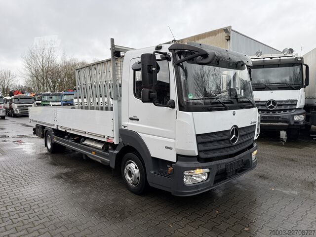 Pick-up van Mercedes-Benz Atego 818 Hegla Glasreff