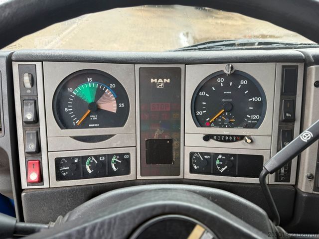 Саміоскид MAN TGS 26.400 6x2 Kipper + Kran LogLift F105Z77A