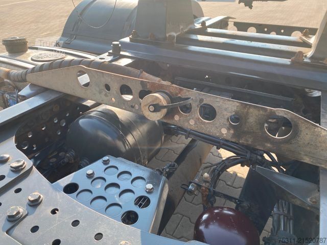 Tracteur routier standard MERCEDES-BENZ Arocs 1845 HAD 4x4 I Blatt/Luft*Klima*Automatik