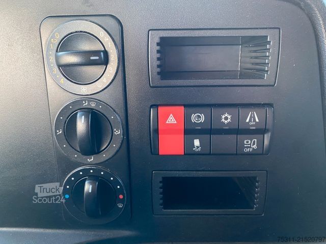 Camion plateau avec bâche MERCEDES-BENZ Atego 1221 | 7,2m Pritsche/Plane*LBW*AHK*Autom.