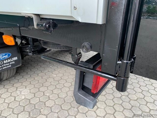 Kombiniran vozilo s ponjavo Ford Transit 350 - Centina, con Porte