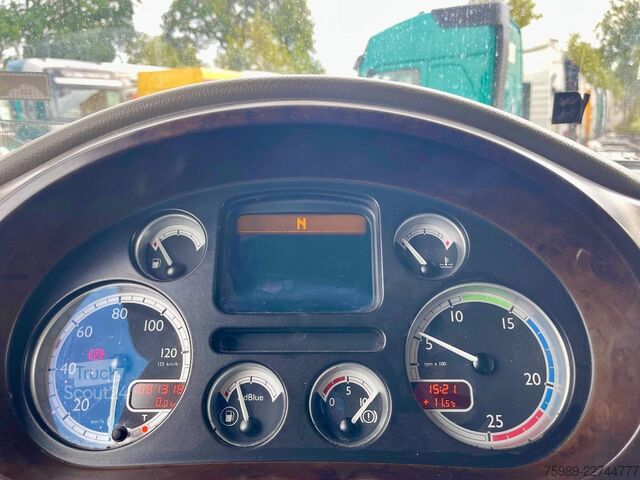 Standard tractor DAF XF 105.460 Euro5   2 tanks Parking Airco,  Frig...