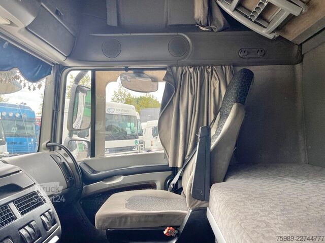 Standard tractor DAF XF 105.460 Euro5   2 tanks Parking Airco,  Frig...
