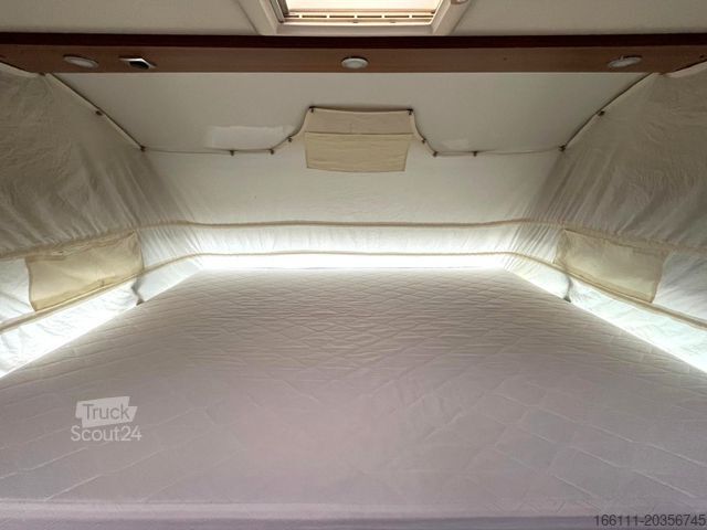 Integrerad husbil CHAUSSON Exaltis - Hub/Festbett - Automatik -