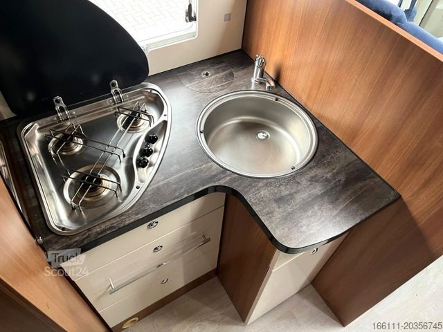 Integrerad husbil CHAUSSON Exaltis - Hub/Festbett - Automatik -