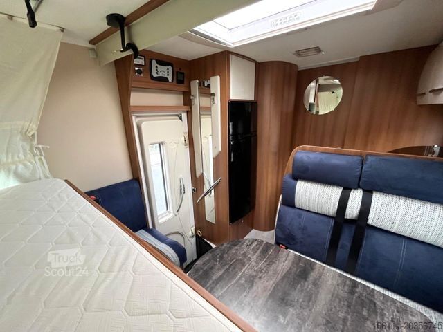 Integrerad husbil CHAUSSON Exaltis - Hub/Festbett - Automatik -