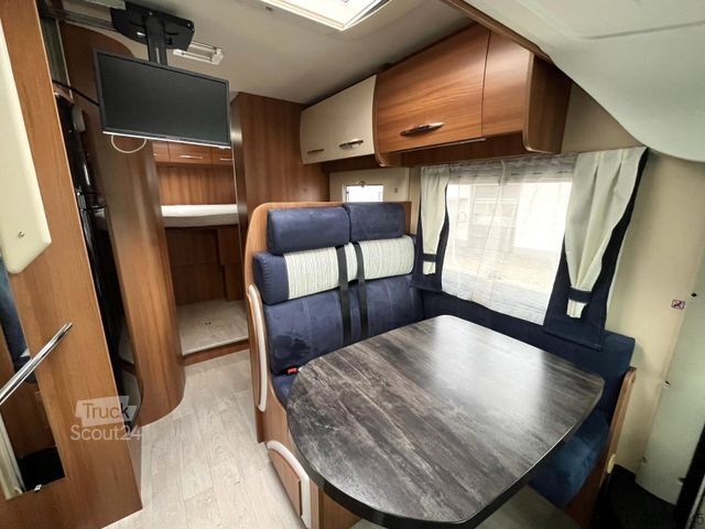 Integrerad husbil CHAUSSON Exaltis - Hub/Festbett - Automatik -