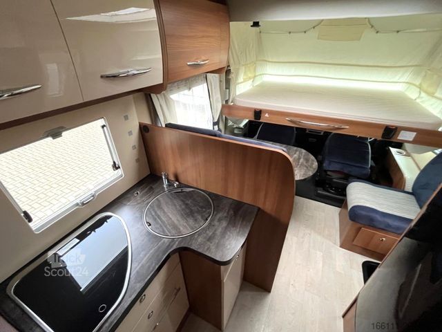 Integrerad husbil CHAUSSON Exaltis - Hub/Festbett - Automatik -
