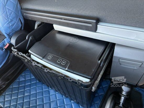 Стандартен влекач MAN TGX 18.500 XXL INTARDER,