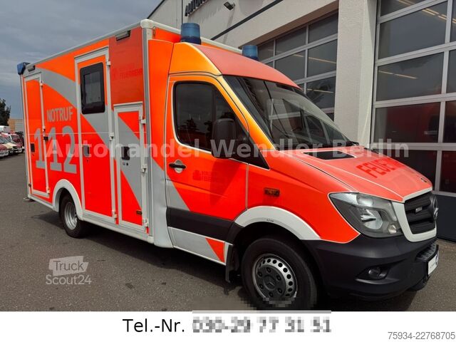 Camion de pompiers MERCEDES-BENZ Sprinter 516 CDI RTW WAS Koffer Fahrtrage+Sessel