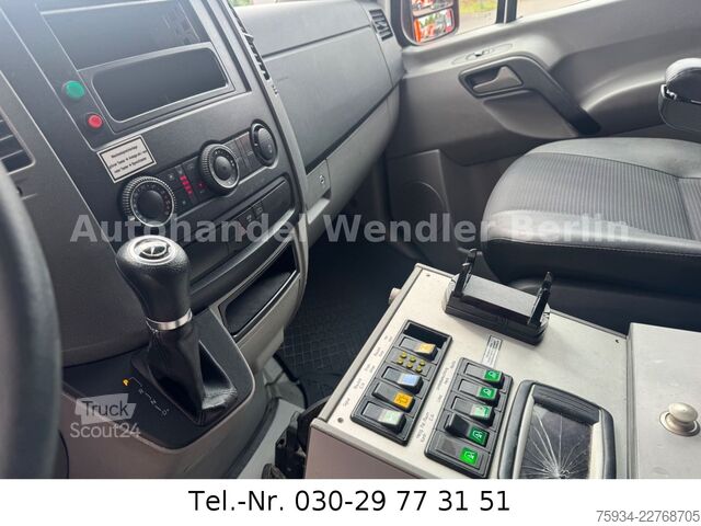 Camion de pompiers MERCEDES-BENZ Sprinter 516 CDI RTW WAS Koffer Fahrtrage+Sessel